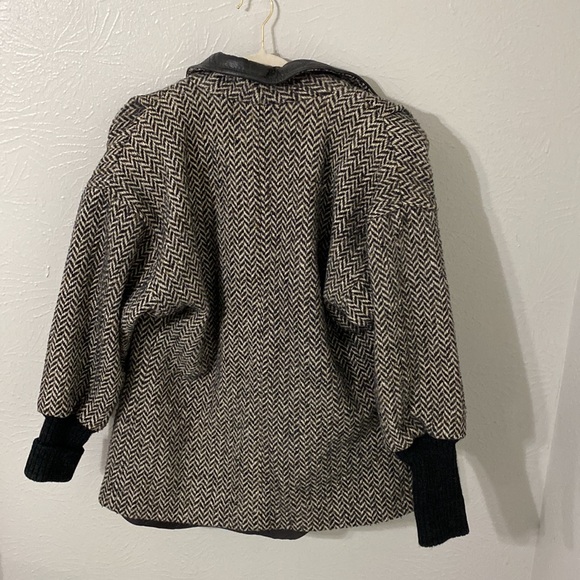 HaVoc coat made in U.S.A - Picture 3 of 3